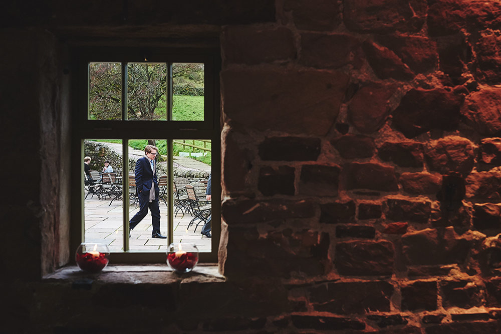 Relaxed, natural wedding photography