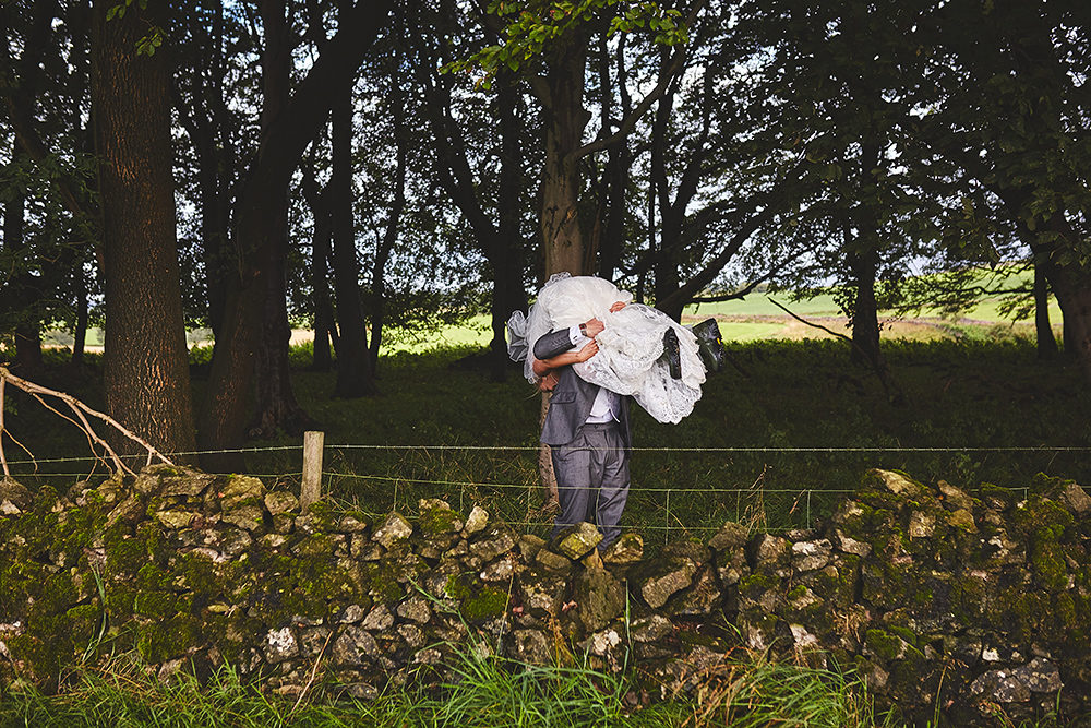 Getting to your wedding photography location